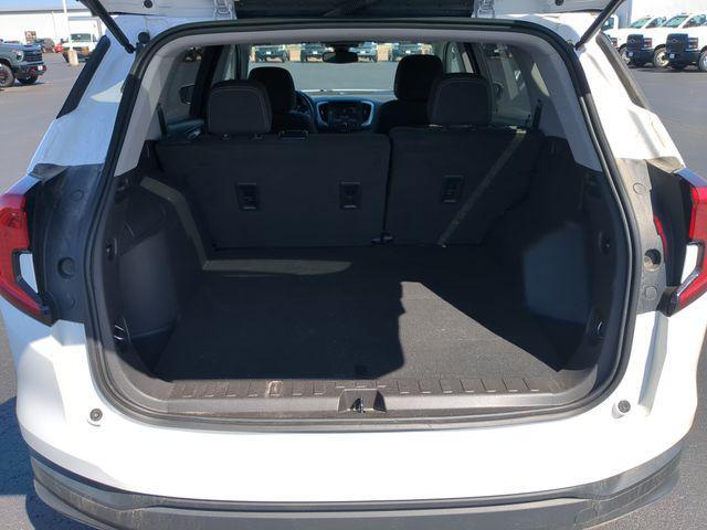 Photo of 2024 Summit White GMC Terrain