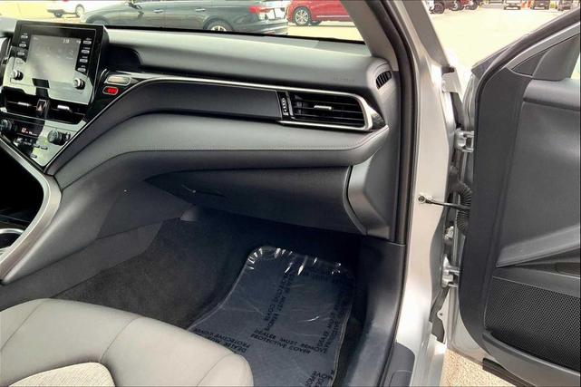Photo of 2022 Celestial Silver Metallic Toyota Camry
