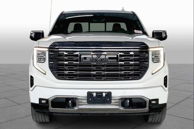 Photo of 2023 White Frost Tricoat GMC Sierra 1500