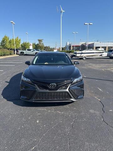 Photo of 2023 Midnight Black Metallic Toyota Camry