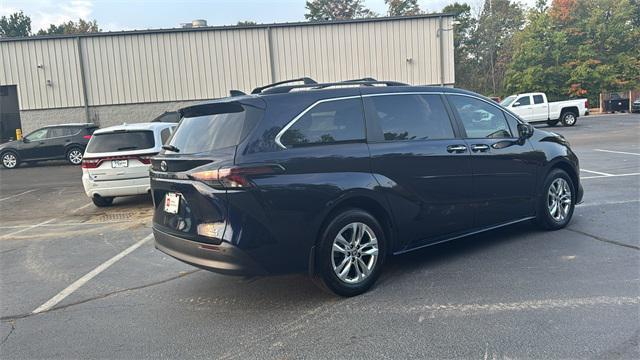 Photo of 2024 Blueprint Toyota Sienna