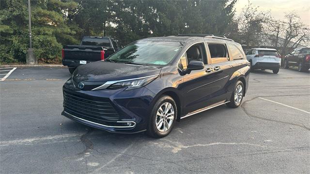 Photo of 2024 Blueprint Toyota Sienna