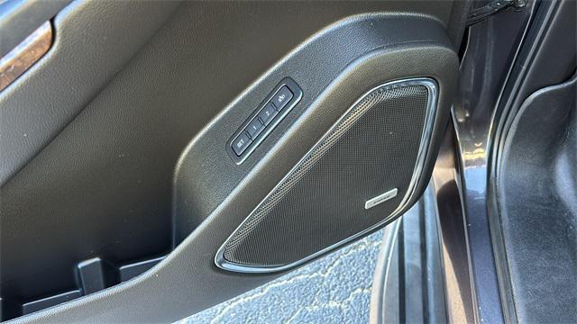Photo of 2018 Tungsten Metallic Chevrolet Suburban