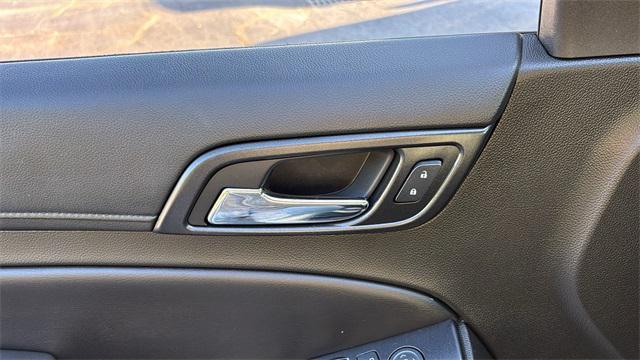 Photo of 2018 Tungsten Metallic Chevrolet Suburban