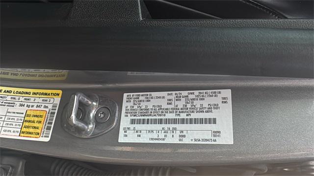 Photo of 2024 Iconic Silver Metallic Ford Escape