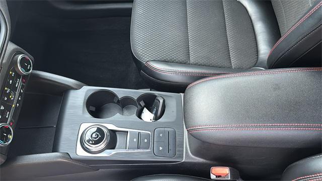 Photo of 2024 Iconic Silver Metallic Ford Escape