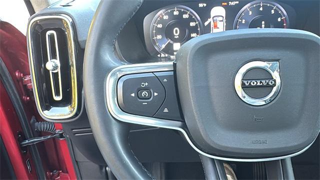 Photo of 2022 Fusion Red Metallic Volvo XC40