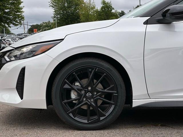 Photo of 2025 White Nissan Sentra