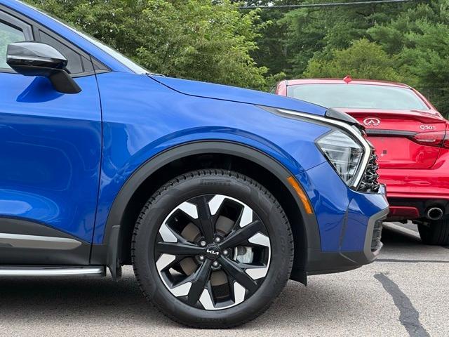 Photo of 2024 Sapphire Blue Kia Sportage