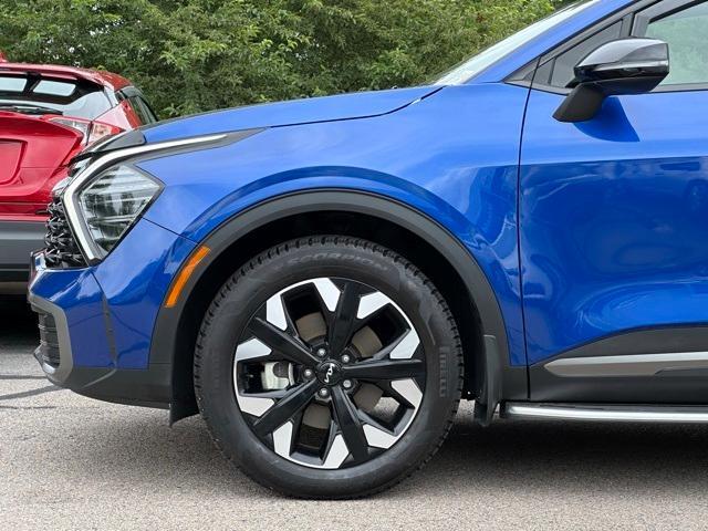 Photo of 2024 Sapphire Blue Kia Sportage