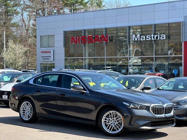 2024 BMW 530