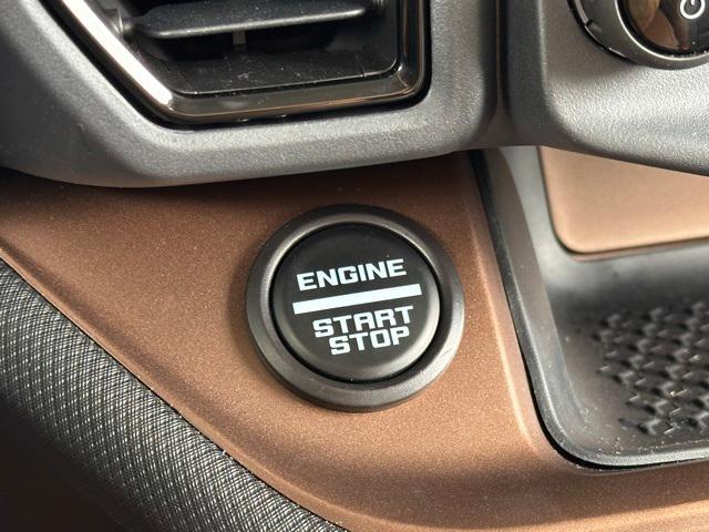 Photo of 2024 Carbonized Gray Metallic Ford Bronco Sport