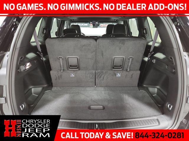 Photo of 2025 Diamond Black Jeep Grand Cherokee L