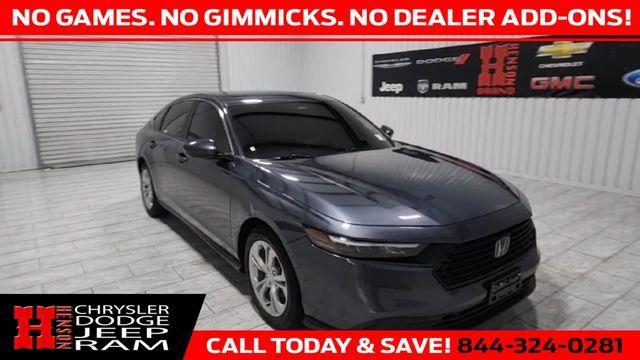 Photo of 2023 Meteorite Gray Metallic Honda Accord