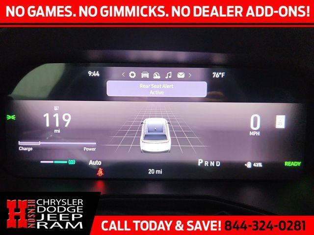 Photo of 2025 Diamond Black Jeep Wagoneer S