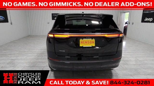 Photo of 2025 Diamond Black Jeep Wagoneer S
