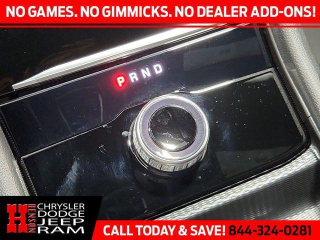 Photo of 2025 Metallic Jeep Grand Cherokee L