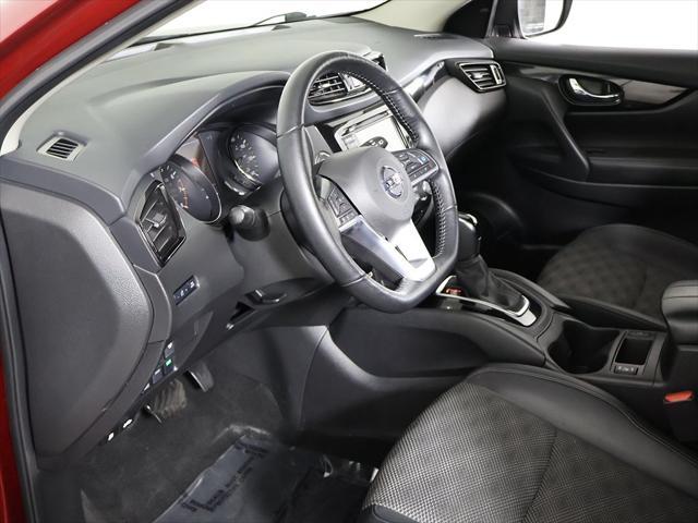 Photo of 2022 Scarlet Ember Pearl Metallic Nissan Rogue Sport