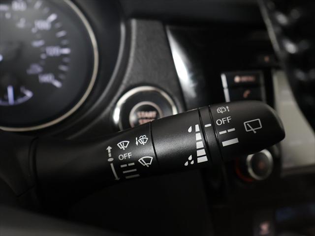 Photo of 2022 Scarlet Ember Pearl Metallic Nissan Rogue Sport