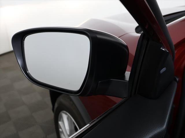 Photo of 2022 Scarlet Ember Pearl Metallic Nissan Rogue Sport