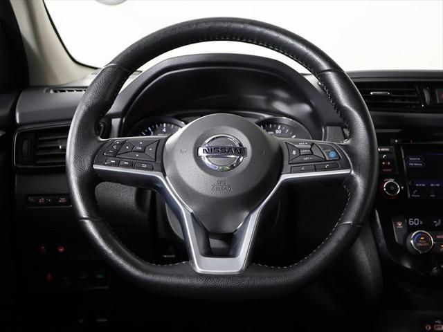 Photo of 2022 Scarlet Ember Pearl Metallic Nissan Rogue Sport