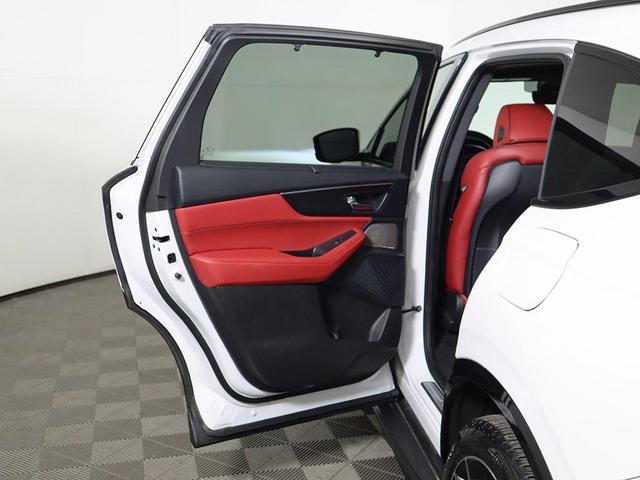 Photo of 2024 Platinum White Pearl Acura MDX