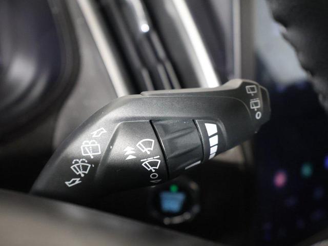 Photo of 2024 Black Metallic Ford Edge