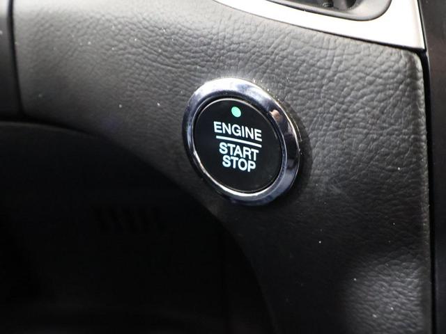 Photo of 2024 Black Metallic Ford Edge