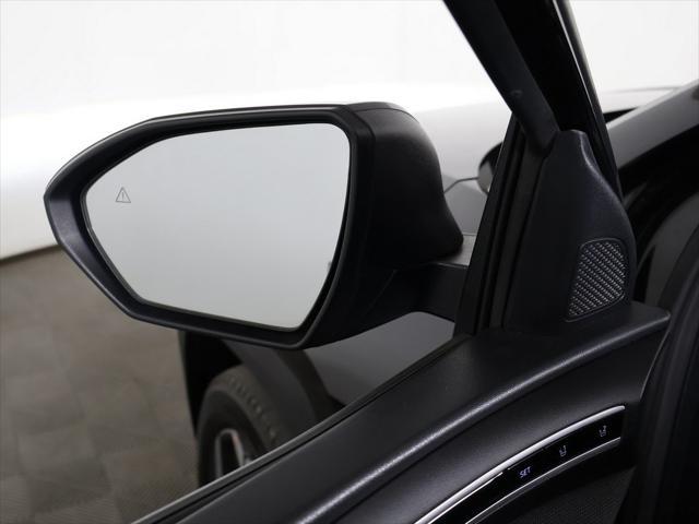 Photo of 2022 Phantom Black Hyundai TUCSON