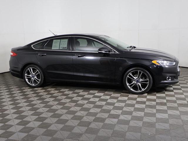 Photo of 2015 Tuxedo Black Ford Fusion