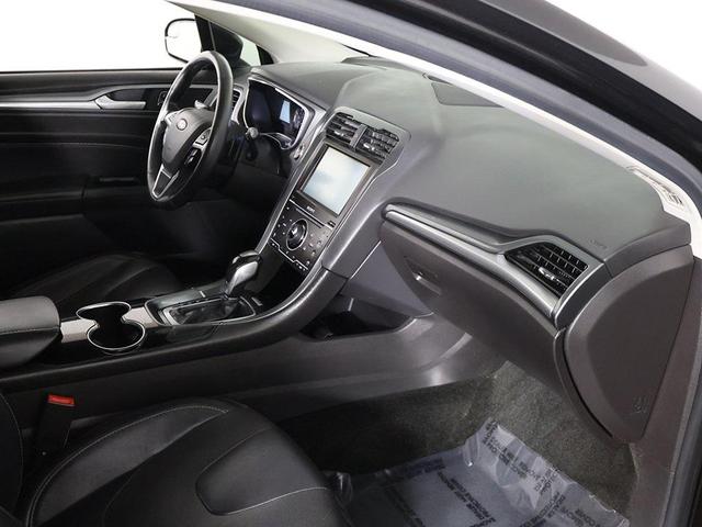 Photo of 2015 Tuxedo Black Ford Fusion