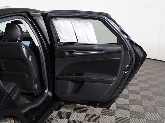 Photo of 2015 Tuxedo Black Ford Fusion