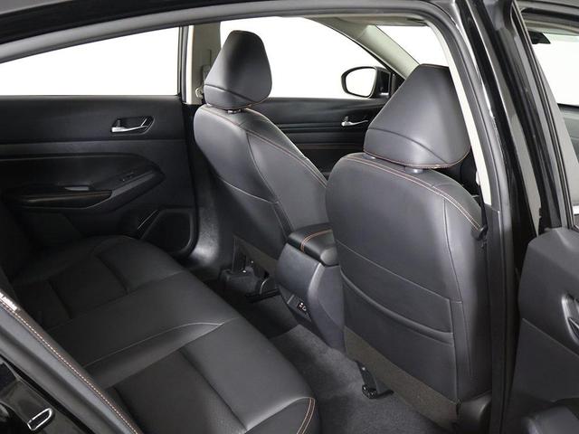 Photo of 2022 Super Black Nissan Altima