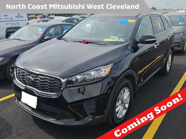 Photo of 2019 Ebony Black Kia Sorento