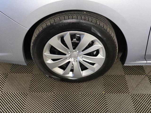 Photo of 2022 Ice Silver Metallic Subaru Impreza