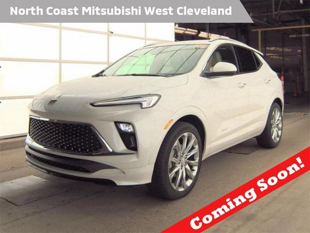Photo of 2024 White Frost Tricoat Buick Encore GX