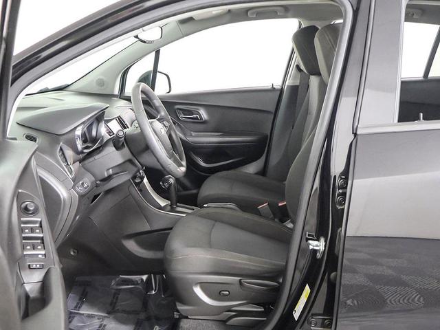 Photo of 2020 Mosaic Black Metallic Chevrolet Trax