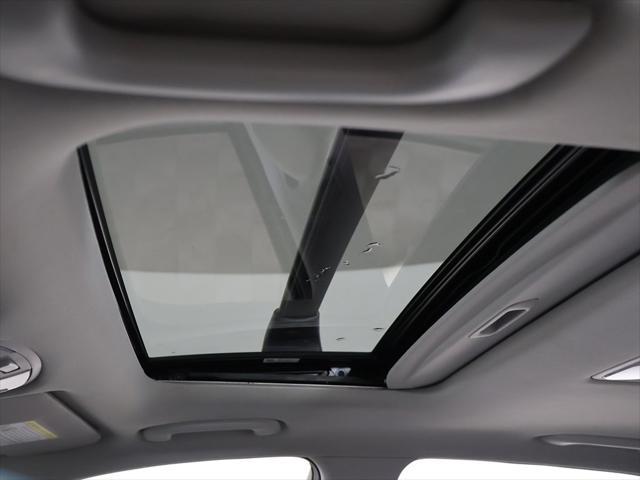 Photo of 2023 Abyss Black Pearl Hyundai KONA