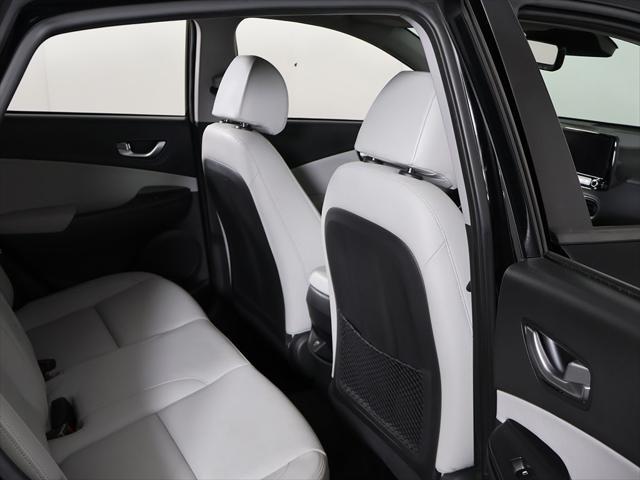 Photo of 2023 Abyss Black Pearl Hyundai KONA