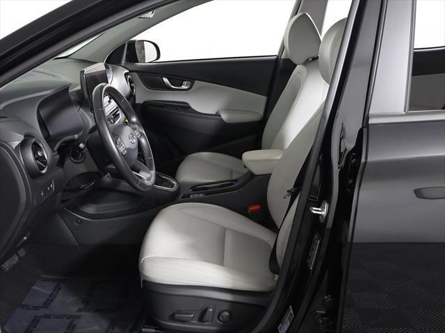 Photo of 2023 Abyss Black Pearl Hyundai KONA