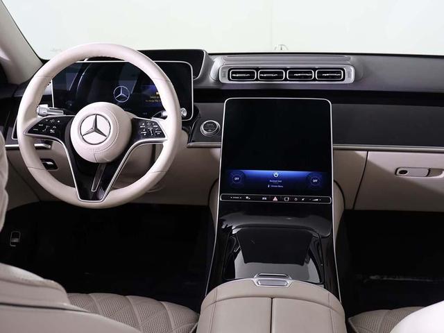 Photo of 2022 Nautical Blue Metallic Mercedes-Benz S-Class