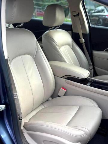 Photo of 2015 Blue Buick LaCrosse