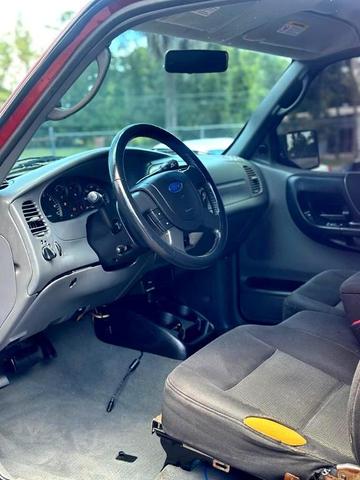 Photo of 2004 Red Ford Ranger