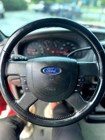 Photo of 2004 Red Ford Ranger