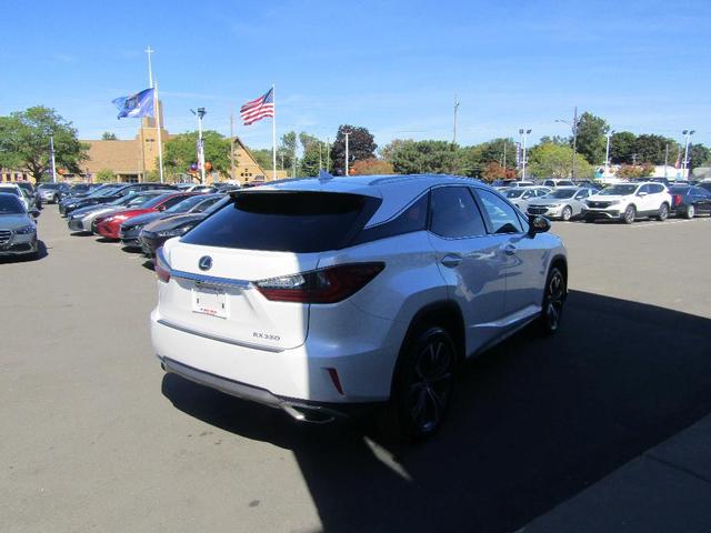 Photo of 2017 White Lexus RX 350