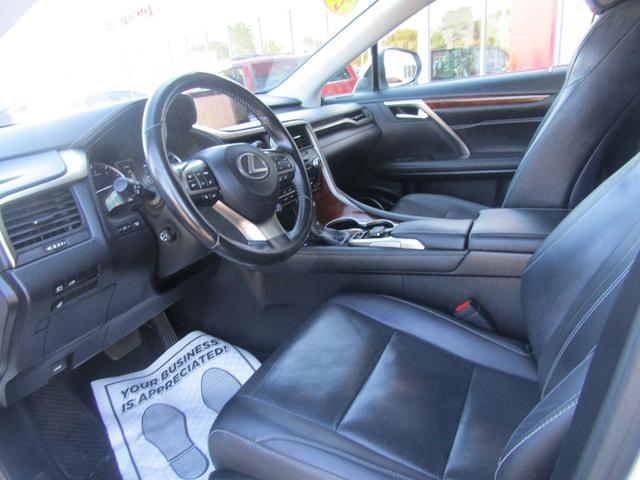 Photo of 2017 White Lexus RX 350