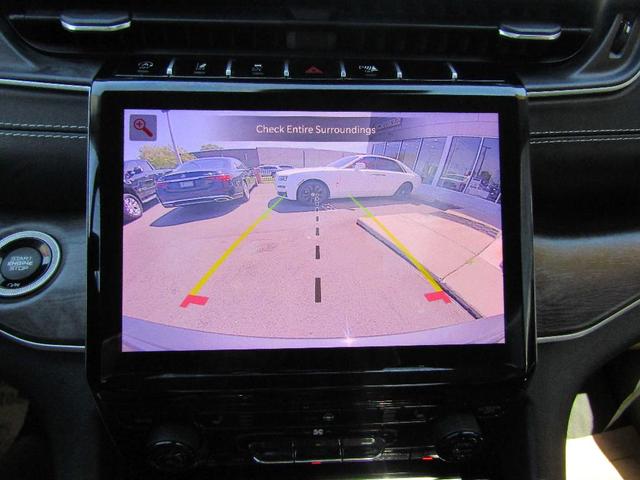 Photo of 2022 Gray Jeep Grand Cherokee