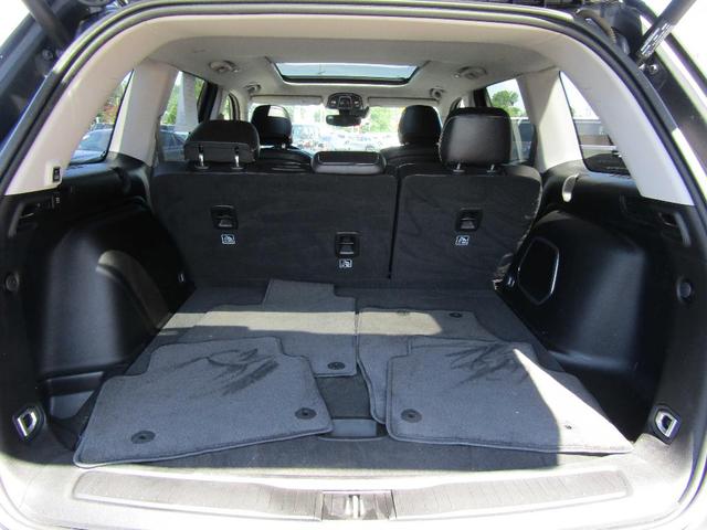 Photo of 2022 Gray Jeep Grand Cherokee
