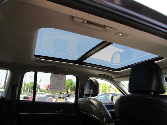 Photo of 2022 Gray Jeep Grand Cherokee