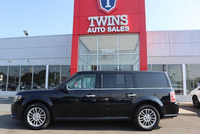 Photo of 2019 Black Ford Flex